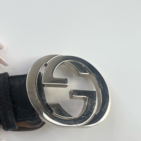 Authentic signature Gucci belt - Picture 2 of 6